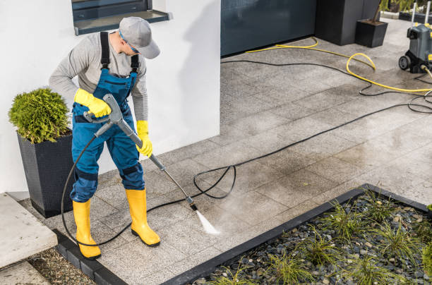 Professional Pressure Washing in Mound City, MO